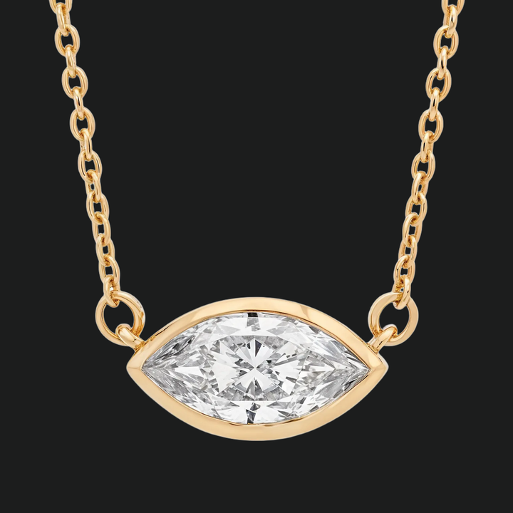 Marquise Cut Diamond Solitaire Anhänger Halskette - 9kt Weißgold mit Laborgewachsen Diamond