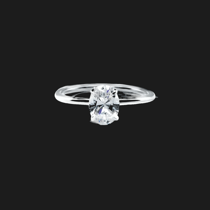 Anello Solitario Principessa con Diamante Ovale