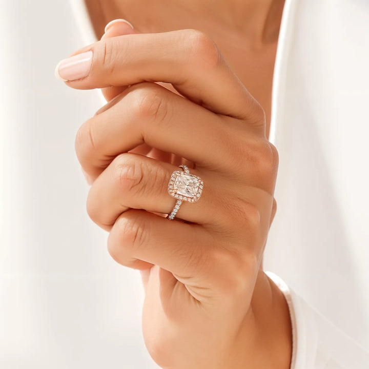 Radiante Radiant Diamond Accents Halo Engagement Anneau de fiançailles