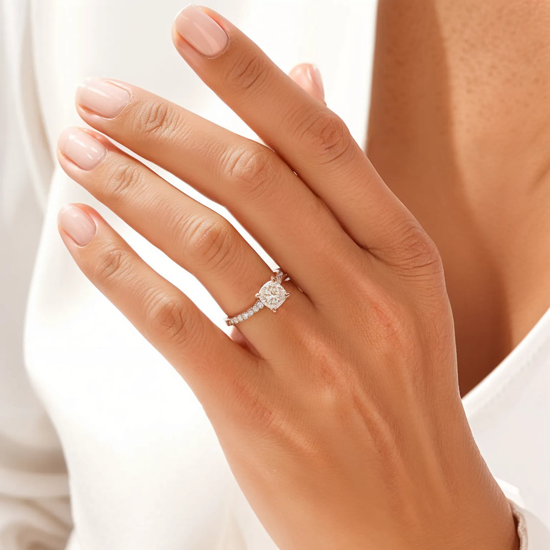 Cathedral Princess Cut -verlovingsring met diamantaccenten