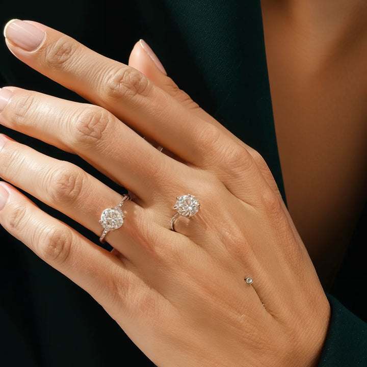 Oval Cut Diamond Accent Cluster Brautset