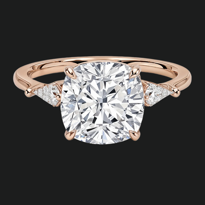 Cometa Cushion Cut Three Stone Diamond Accenten verlovingsring