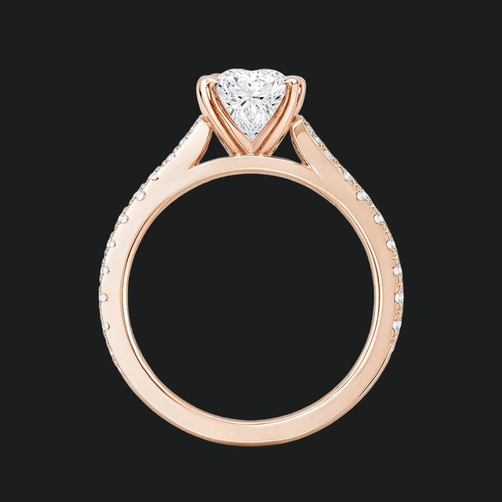 Split -Shank -Verlobungsring mit Kissen geschnitten mit Diamantakzenten