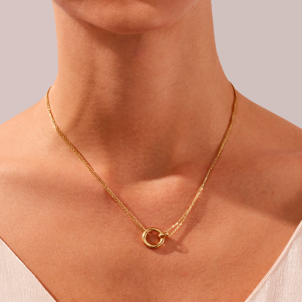 Interlocking Circle Diamond Necklace