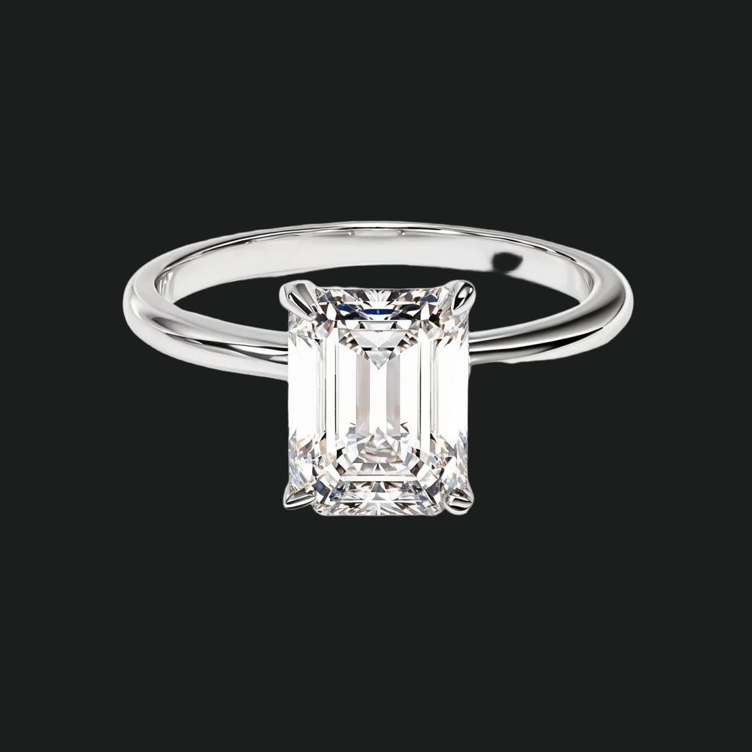 Emerald Cut Solitaire verlovingsring met diamantaccenten