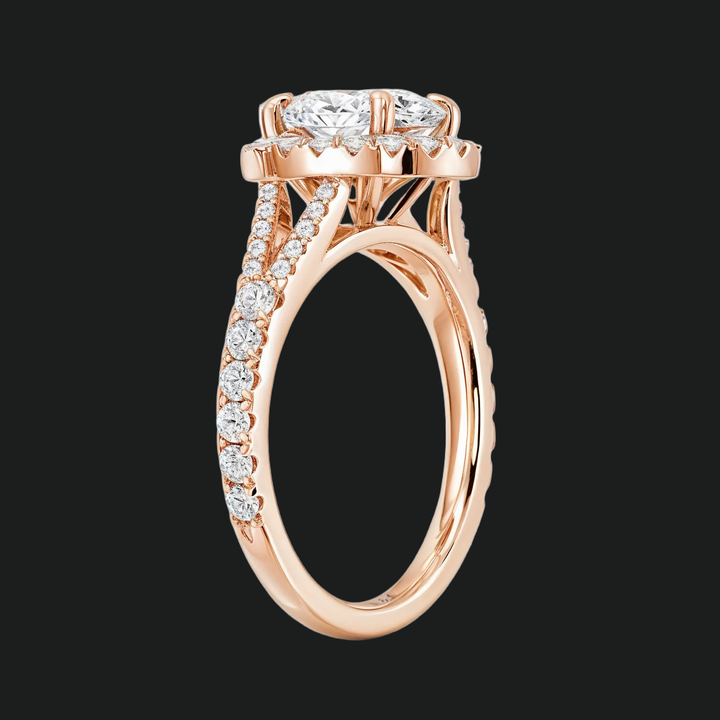 Anello di fidanzamento gambo a traina ovale con accenti di diamante