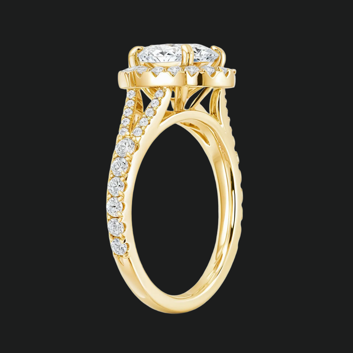 Anello di fidanzamento gambo a traina ovale con accenti di diamante