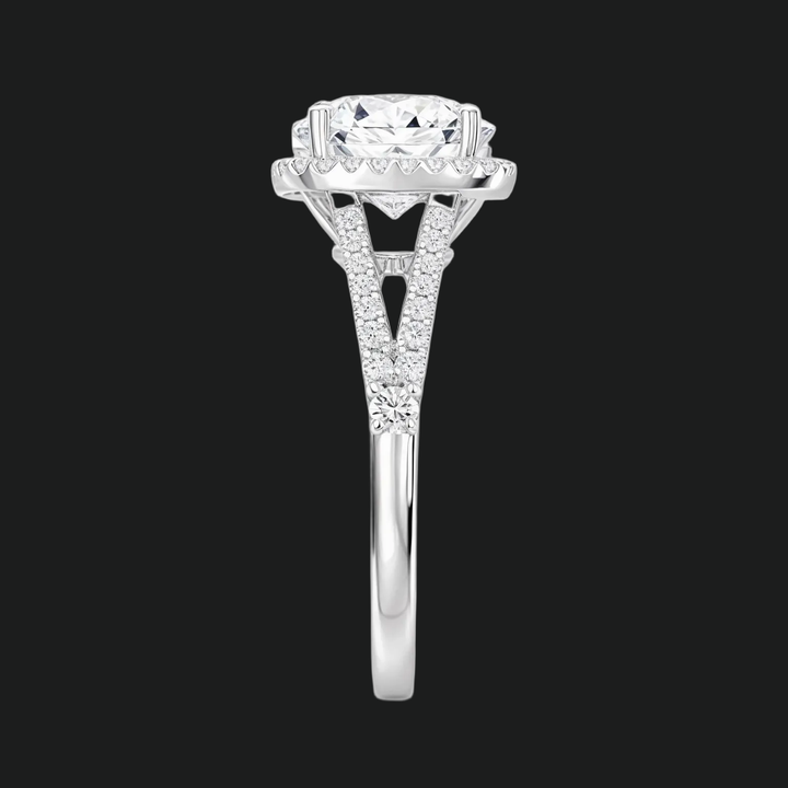 Split Shank Halo Round Diamond Akzente Verlobungsring
