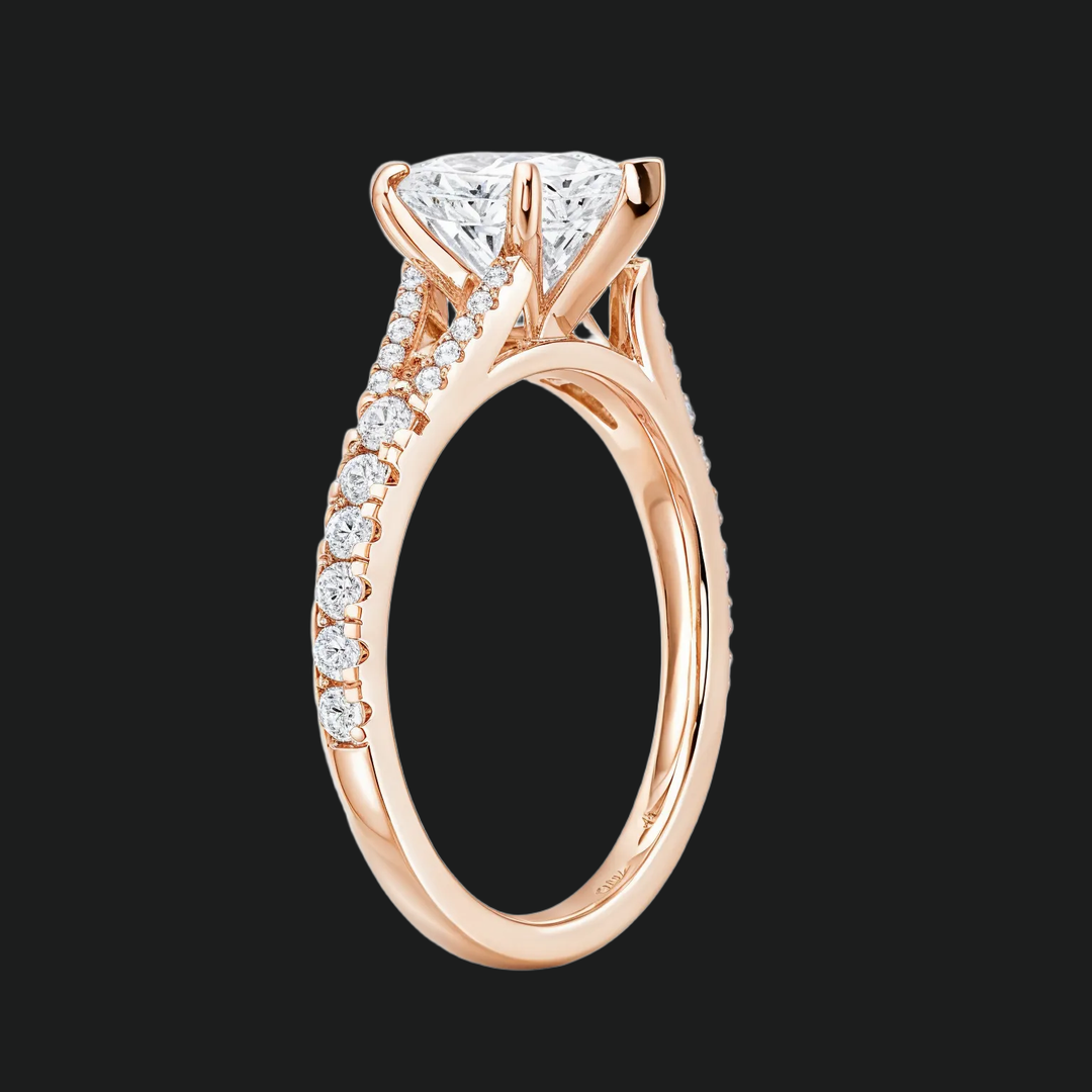 Split Shank Heart Diamond Akzente Verlobungsring