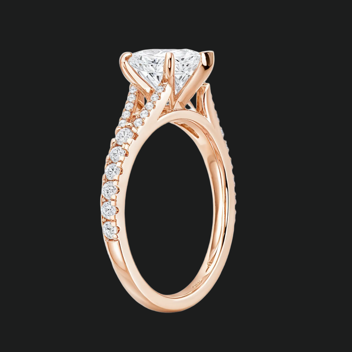 Split Shank Heart Diamond Akzente Verlobungsring