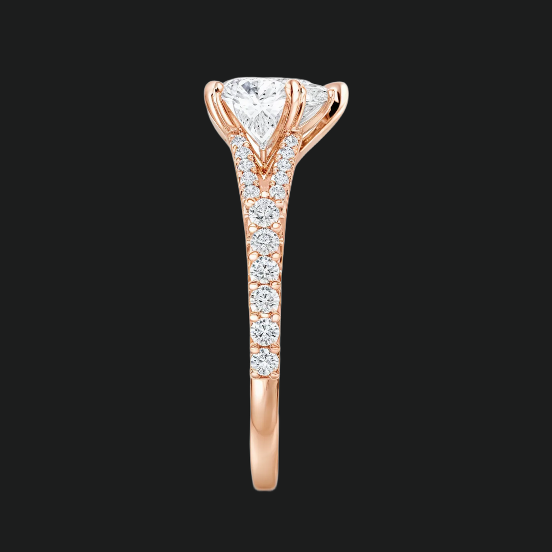 Split Shank Heart Diamond Akzente Verlobungsring