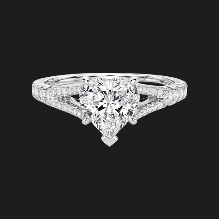 Split Shank Heart Diamond Akzente Verlobungsring