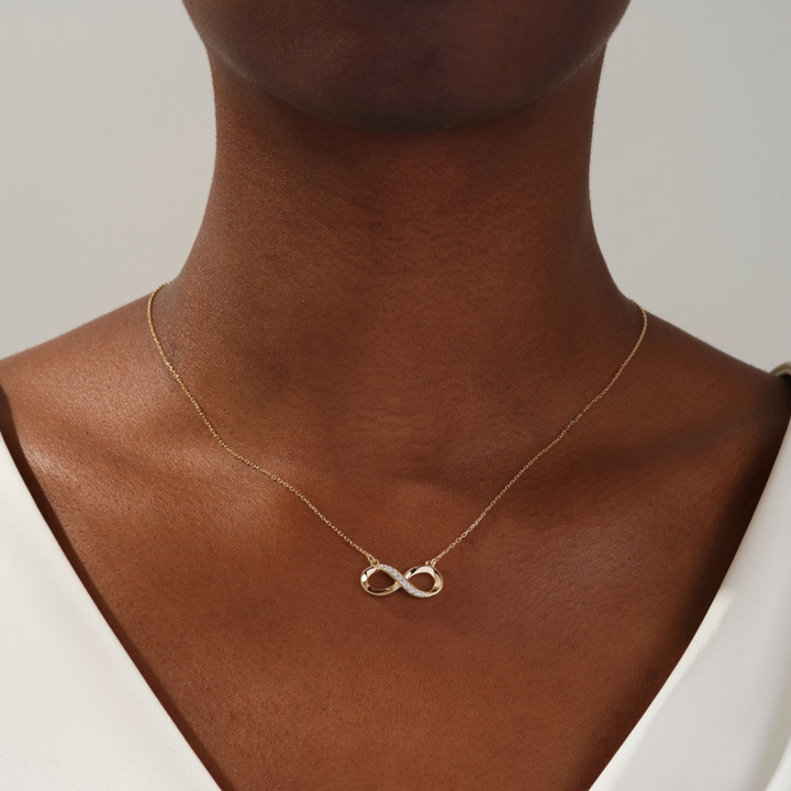 Infinity Diamond Anhängerkette