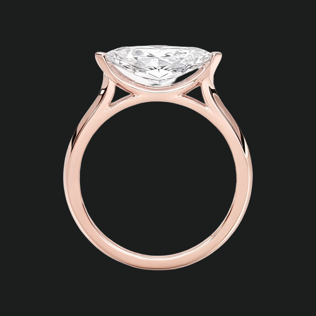 East West Marquise Diamond Accenten verlovingsring