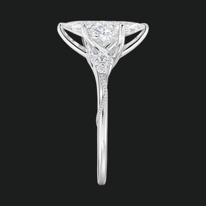Marquise Cut Floral Diamond Accenten verlovingsring