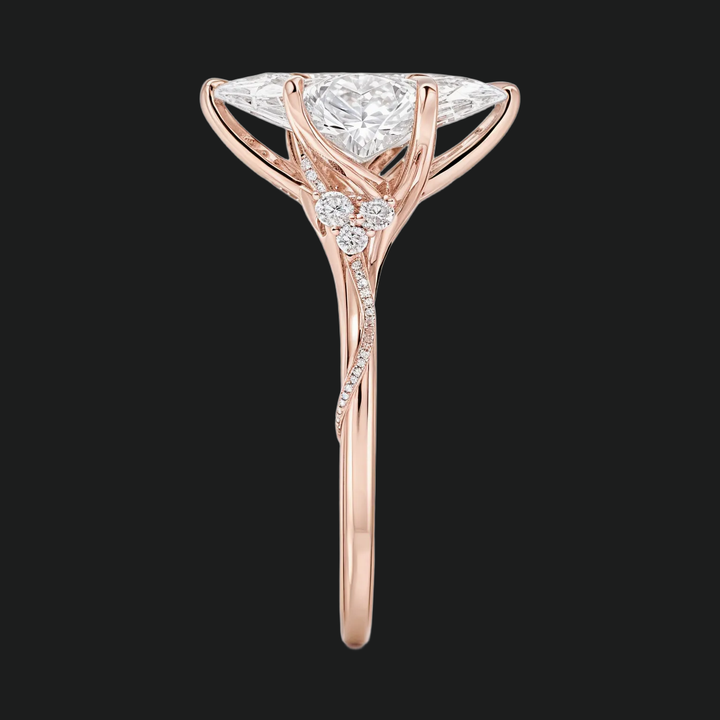 Marquise Cut Floral Diamond Accenten verlovingsring