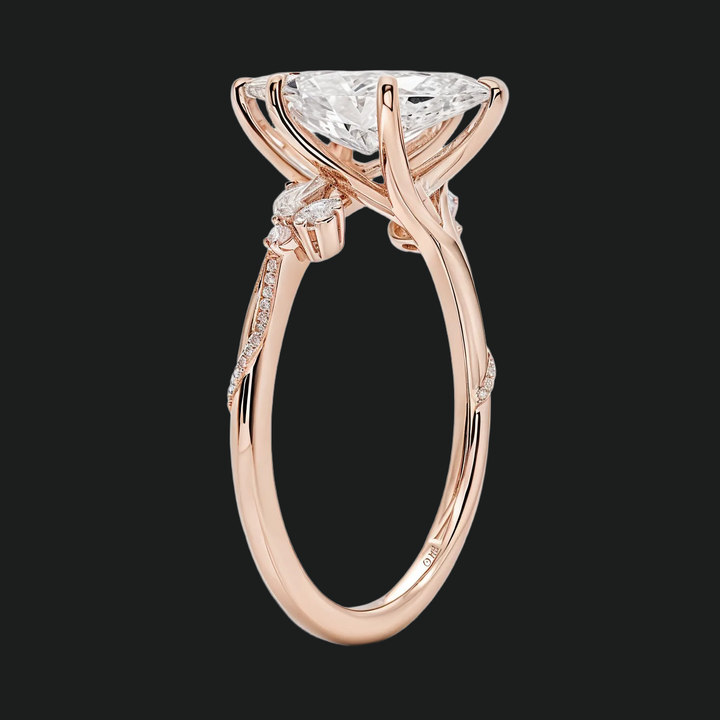 Marquise Cut Floral Diamond Accenten verlovingsring