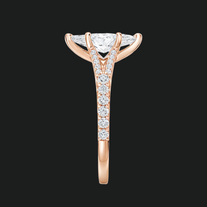 Marquise gesneden split schacht verlovingsring met diamantaccenten