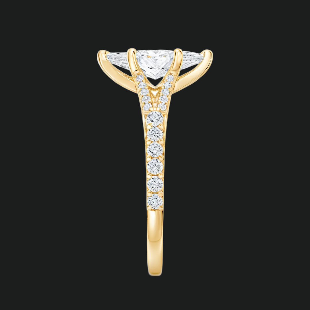Marquise gesneden split schacht verlovingsring met diamantaccenten