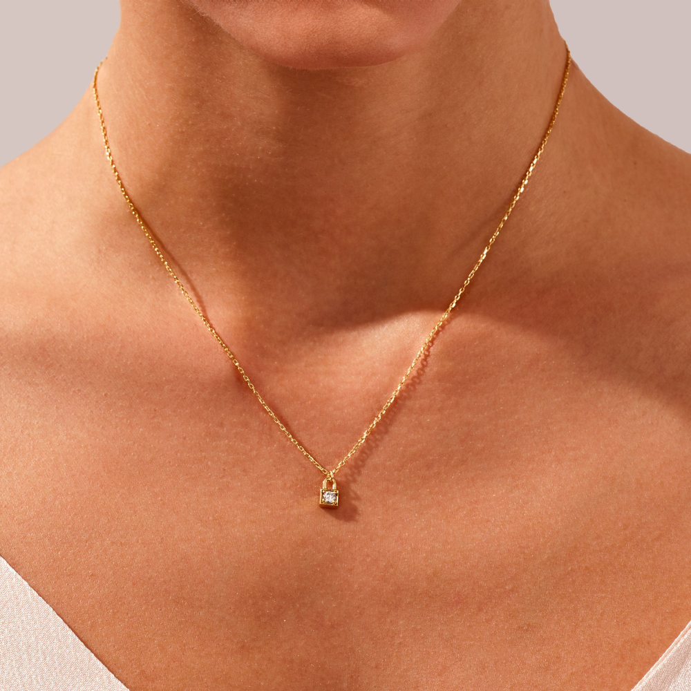 Mini Lock Round Diamond Pendant Necklace