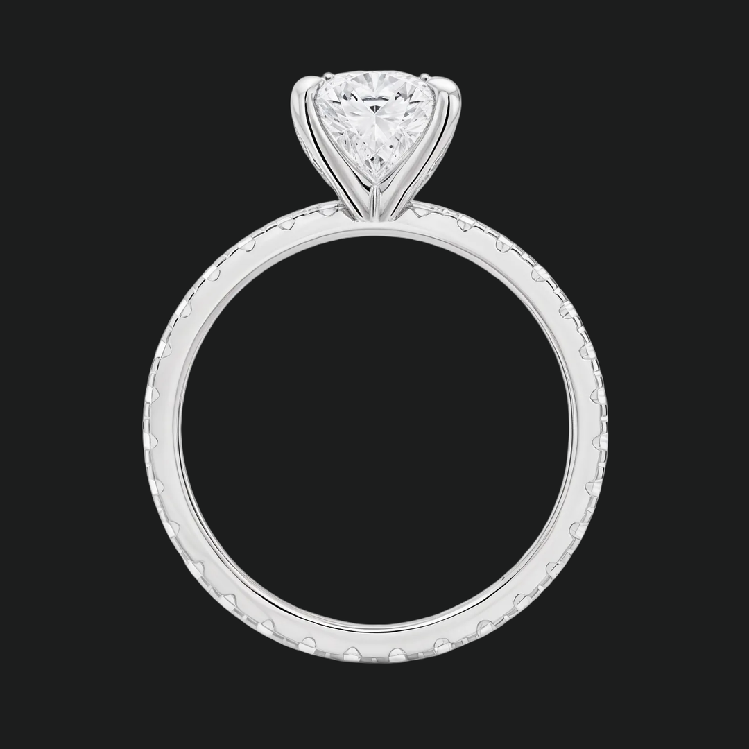 Anello di fidanzamento ovale con eternità pavé