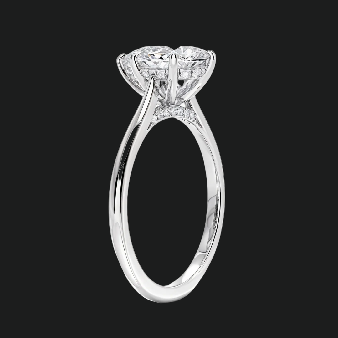 Peer Peren Cut Hidden Halo Engagement Ring met diamantaccenten