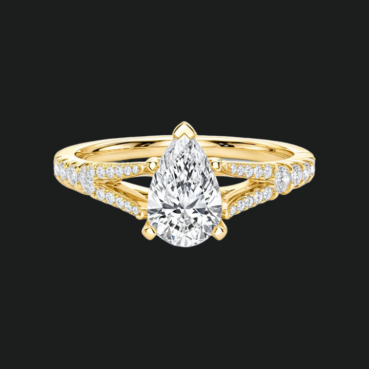 Anello di fidanzamento a forma di pera a forma di pera con accenti di diamante