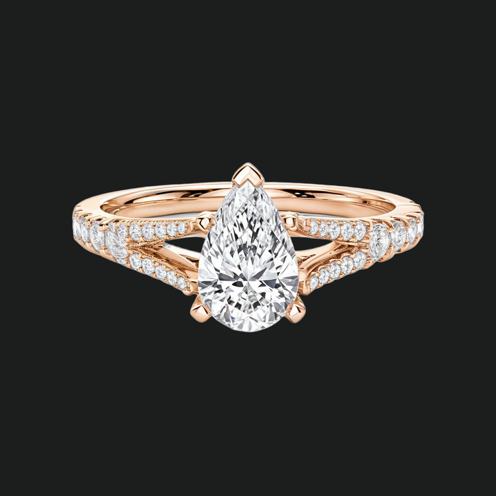 Anello di fidanzamento a forma di pera a forma di pera con accenti di diamante