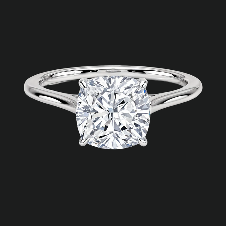 Petite kussen gesneden solitaire verlovingsring