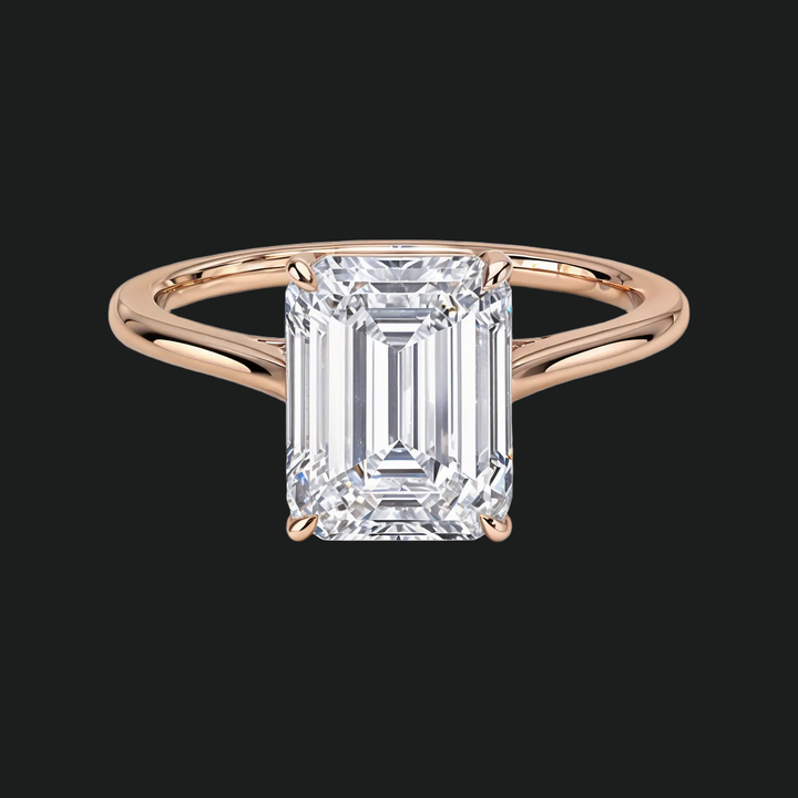 Petite Emerald Cut Solitaire verlovingsring
