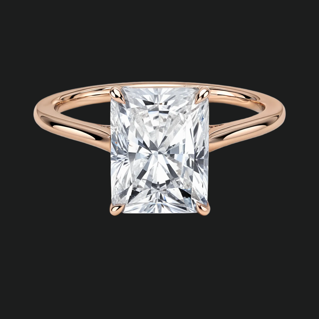 Petite Radiant Cut Solitaire verlovingsring met diamantaccenten