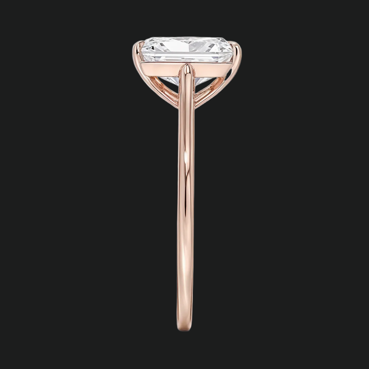 Petite Radiant Cut Solitaire verlovingsring met diamantaccenten
