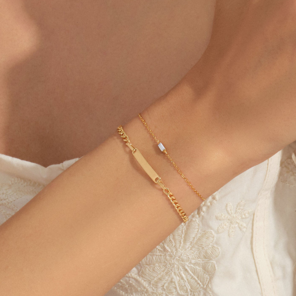 Solo Baguette Diamond Bar Bracelet