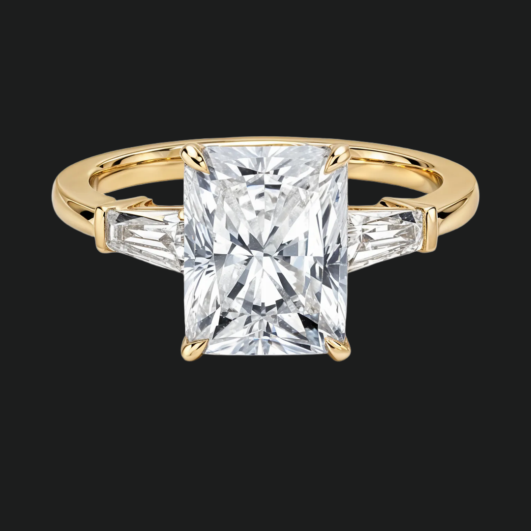 Bague de fiançailles à trois pierres en pierre avec des accents de diamant en or blanc 9kt