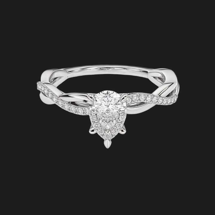 Twisted Pear Diamond Engagement Ring met Pavé Band