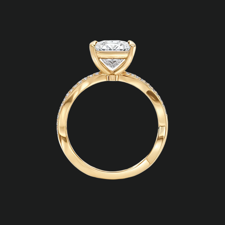 Twist Band Princess Engagement Ring met diamanten accenten