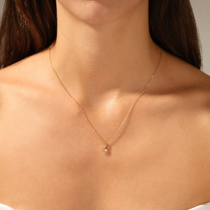 Twist Solitaire Round Diamond Anhänger Halskette