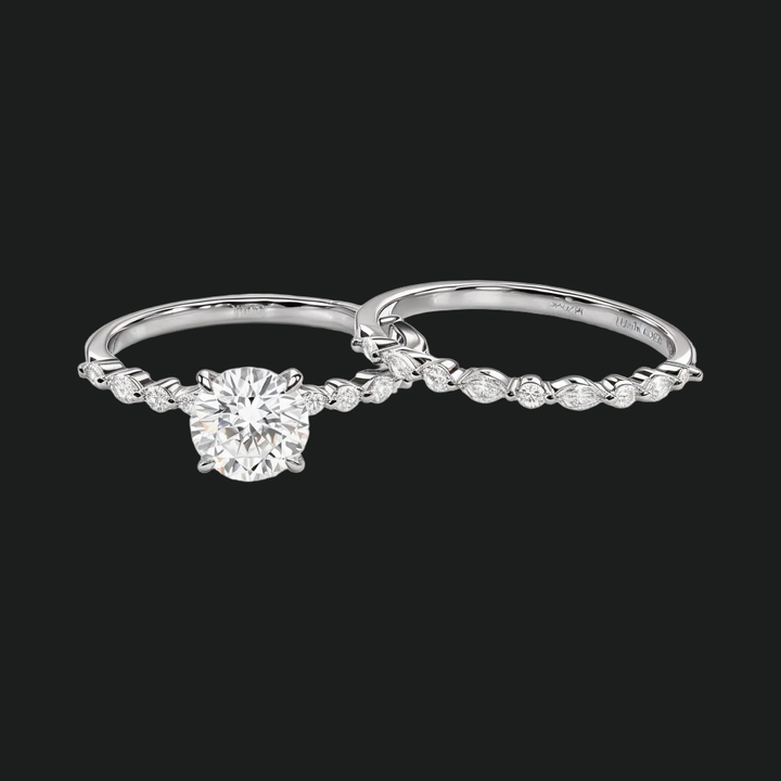 Versailles Round Diamond Accenten Bridal Set