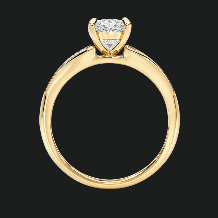 Afgestudeerde Pavé Round Diamond Accenten verlovingsring