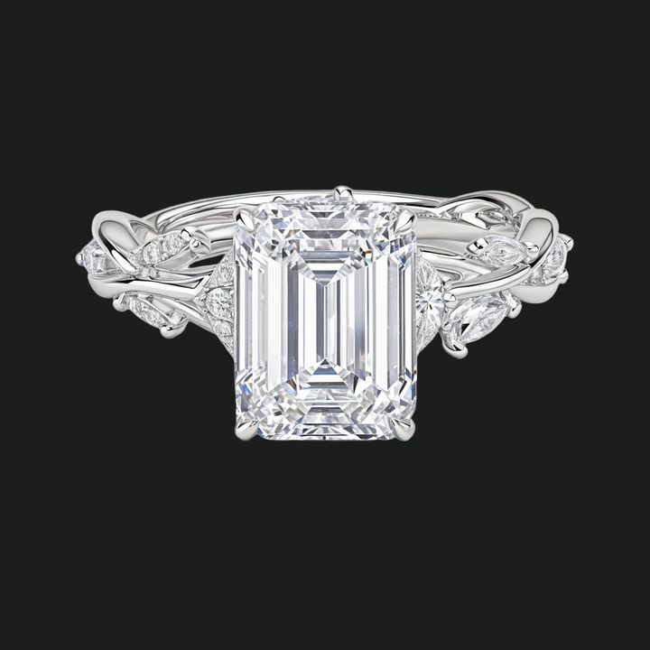 Emerald Cut Diamond Accent Engagement Ring met Marquise Band