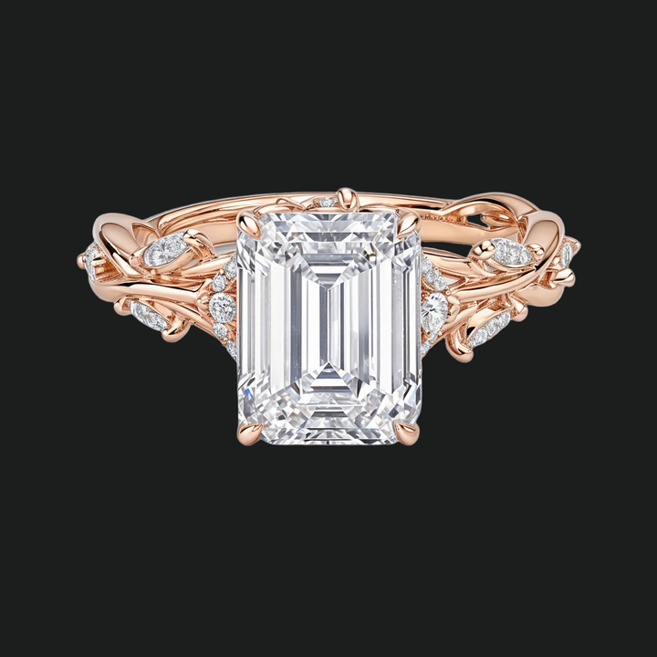 Emerald Cut Diamond Accent Engagement Ring met Marquise Band