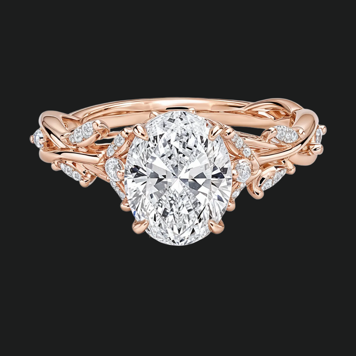 Ovaal gesneden diamant accenten verlovingsring met marquise band