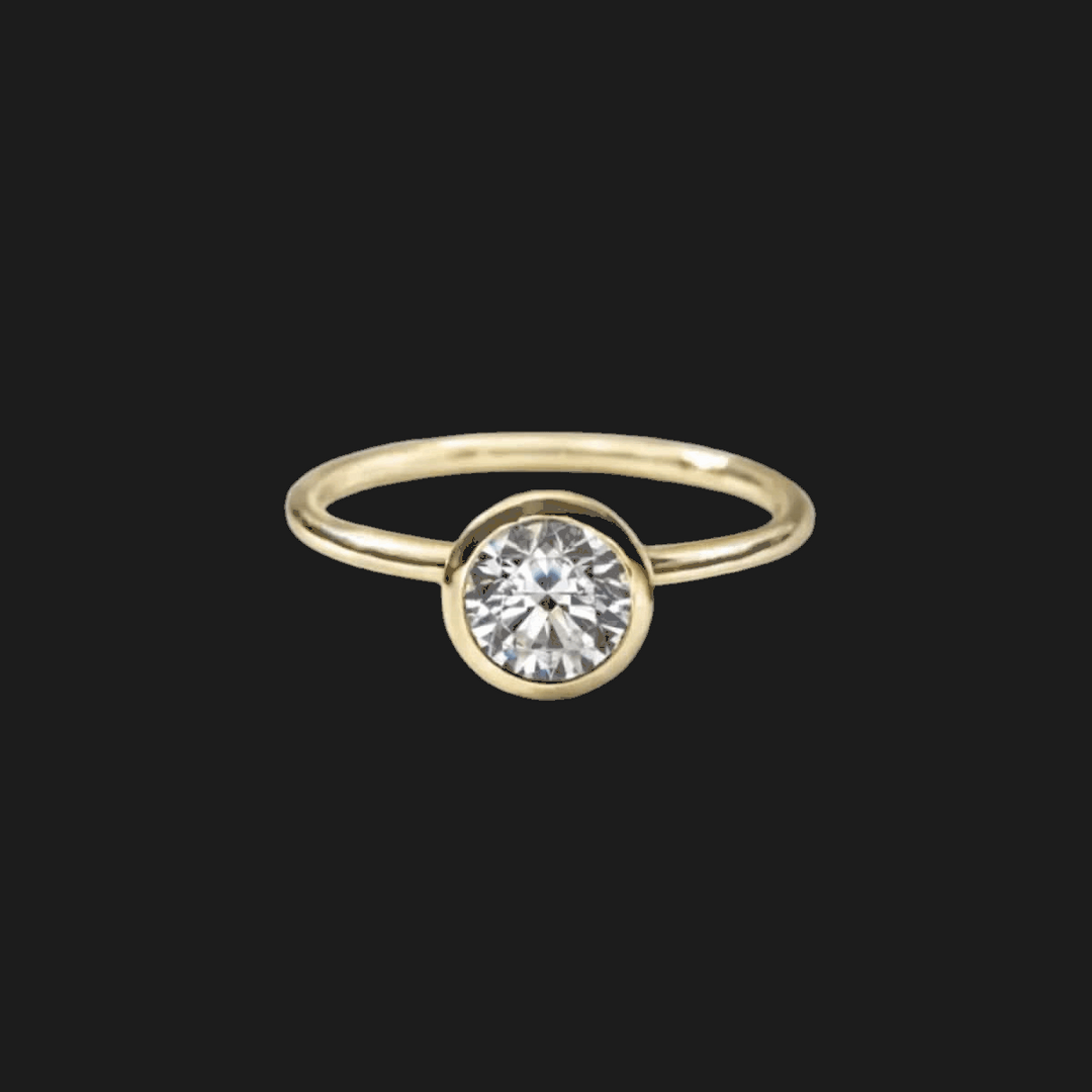 Oval Bezel Set Diamond Ring 18K Yellow Gold Round