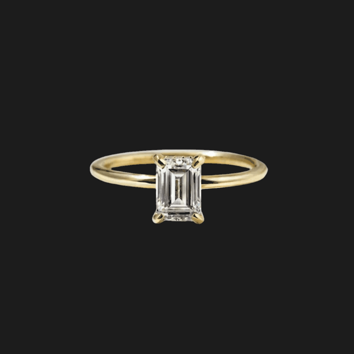 Radiant Solitaire Engagement Ring 18K Yellow Gold Emerald